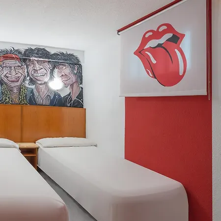 Hostal Bc *